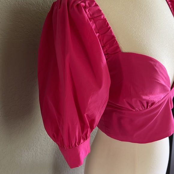 More to Come poplin pink crop top - Picture 6 of 9